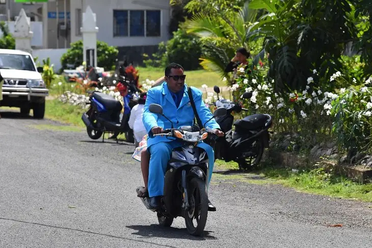 Motorinas Camaguey Avenida Caridad Camaguey: A Hub of Eco-Friendly Transportation 1 | Motorinas Camaguey Avenida Caridad Camaguey | Sanity Magazine